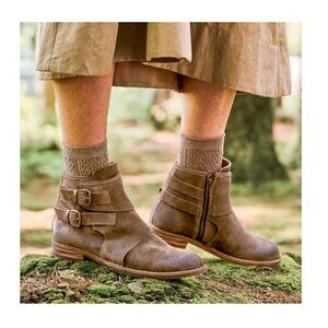 Born | Moraga in  Glazed Ginger Distressed (Brown)